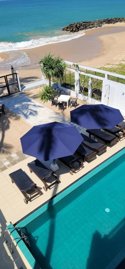 White Sand Villa - Beach Front 希克杜沃 外观 照片