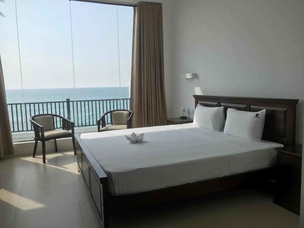 White Sand Villa - Beach Front 希克杜沃 外观 照片