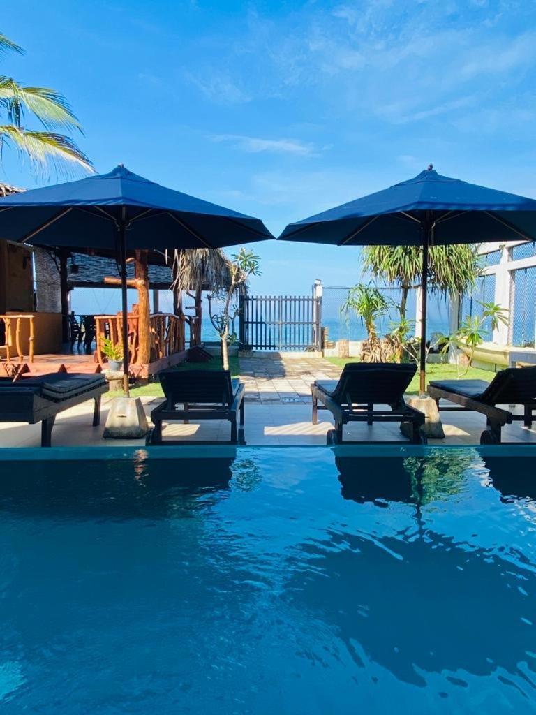 White Sand Villa - Beach Front 希克杜沃 外观 照片