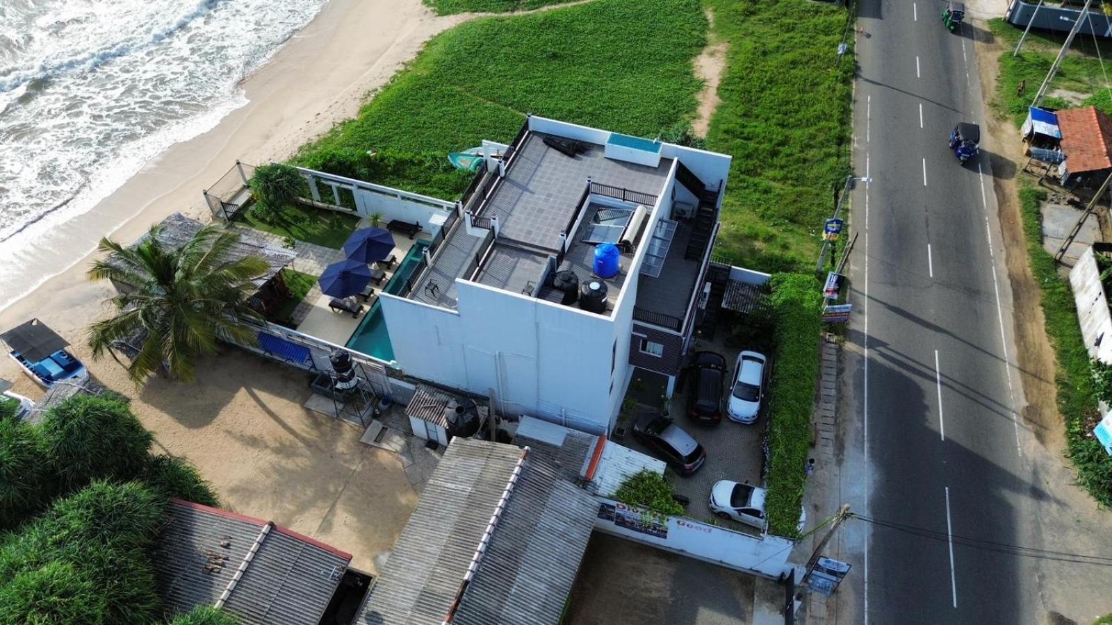 White Sand Villa - Beach Front 希克杜沃 外观 照片