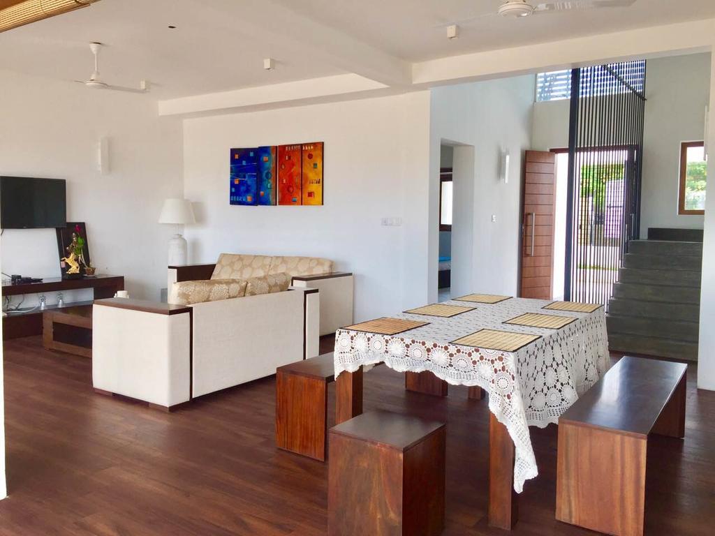 White Sand Villa - Beach Front 希克杜沃 外观 照片