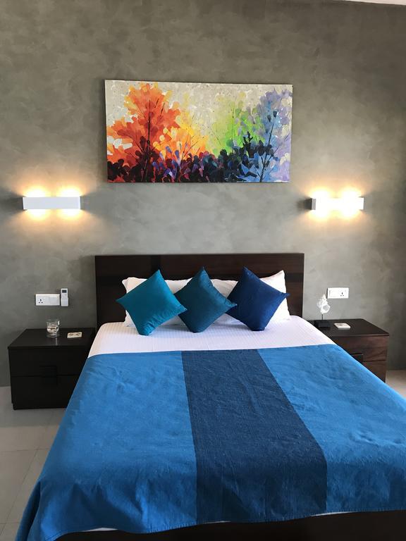 White Sand Villa - Beach Front 希克杜沃 外观 照片
