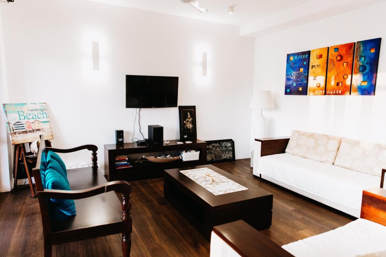 White Sand Villa - Beach Front 希克杜沃 外观 照片