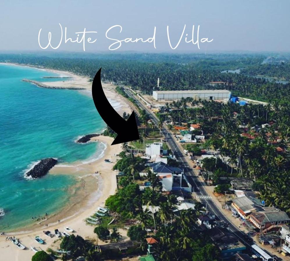 White Sand Villa - Beach Front 希克杜沃 外观 照片